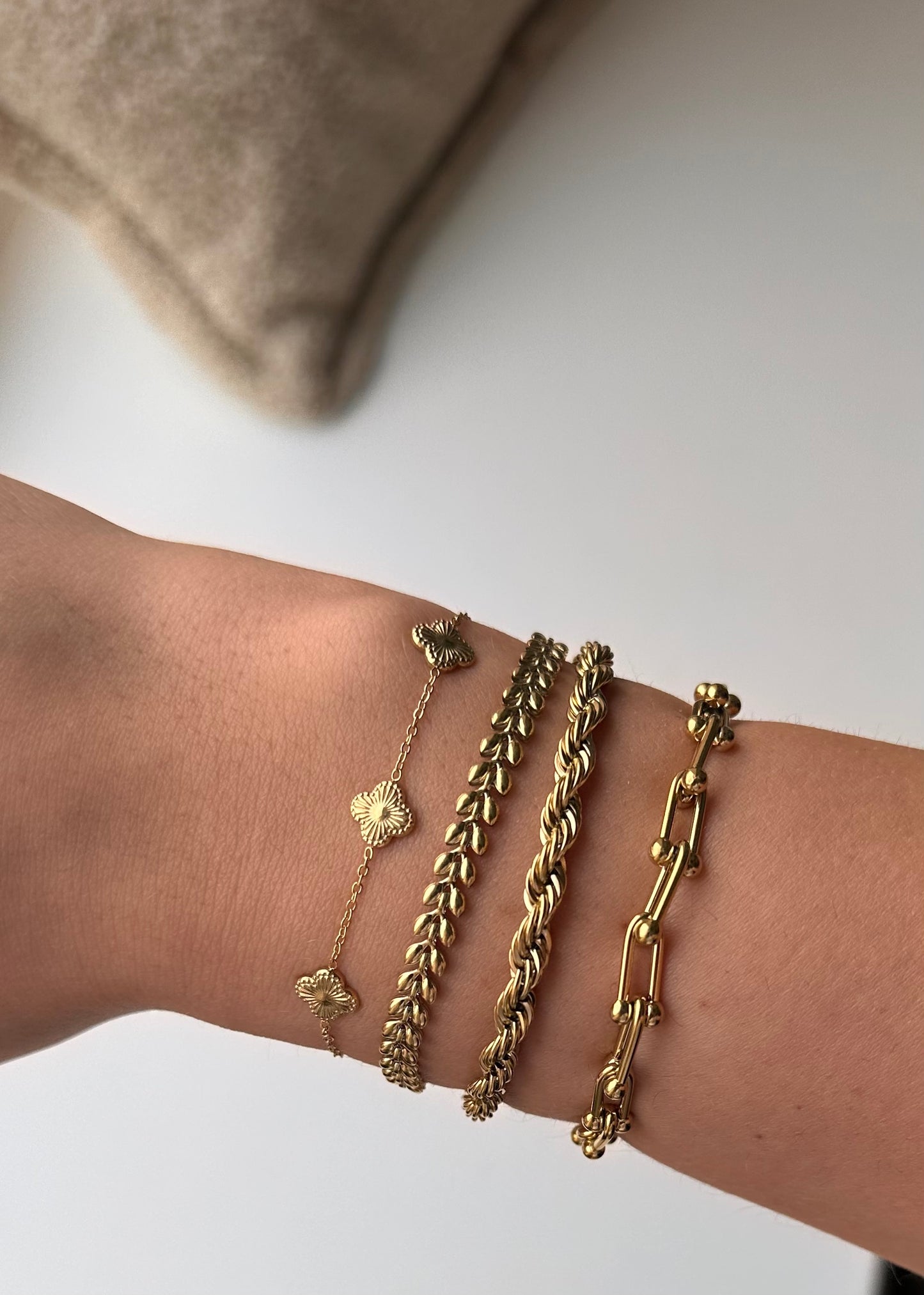 Clover armband